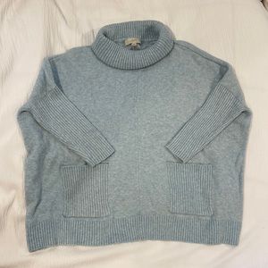 Quarter sleeved turtleneck sweater